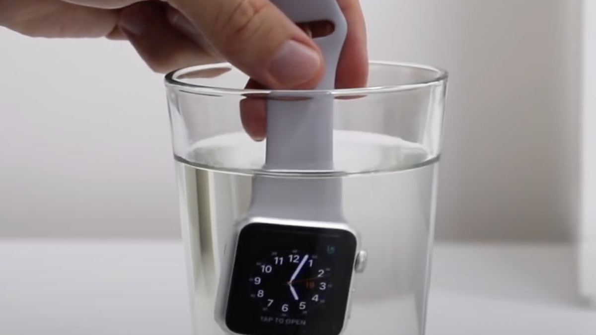 Is apple watch online 3 waterproof