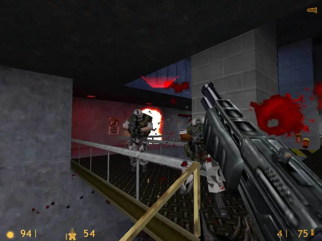 Half-life gameplay on Mac